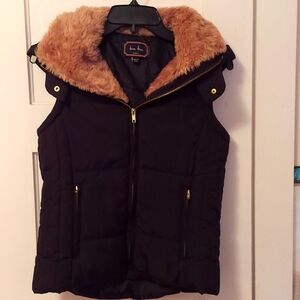 Love Tree Black Hooded Quilted Vest